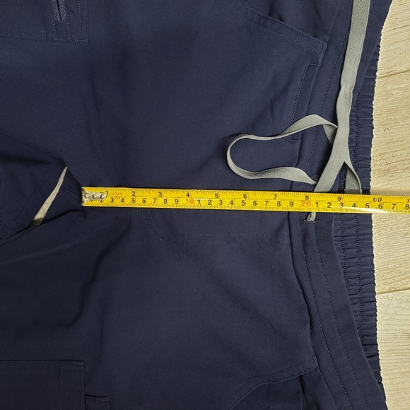 FIGS Technical Collection Navy Blue Medical Scrub Set Size XS V-Neck Pocket - Picture 7 of 13